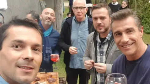 Equipo de TVN y Canal 13 con un asado previo a la Copa América