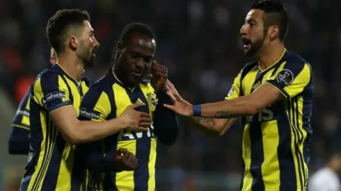 Isla dio una asistencia en triunfo del Fenerbahçe por la liga turca