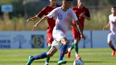 Ángelo Araos mostró mucho despliegue en la posición de enlace