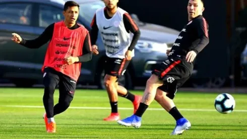 Alexis Sánchez entrenó a la par de sus compañeros en Juan Pinto Durán