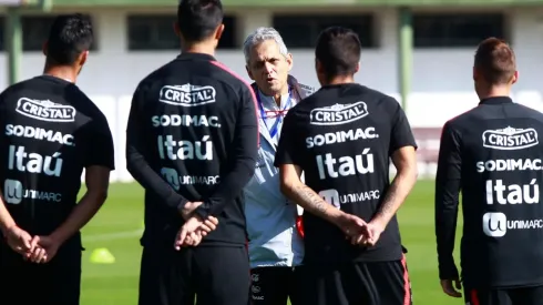 Plantel de la selección chilena escucha a Reinaldo Rueda - AgenciaUno