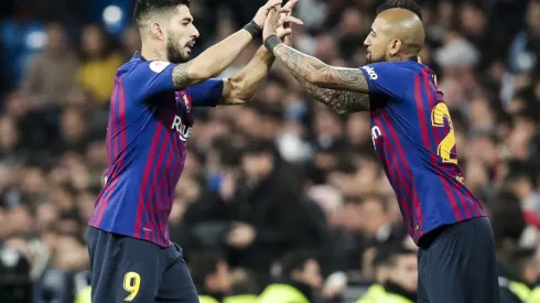 Vidal y Suárez, compadres en el Barça y rivales en Copa América.