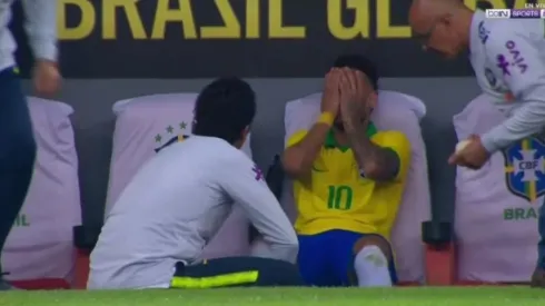 Neymar dejó la cancha y un par de horas después se confirmó el diagnóstico