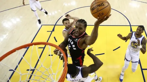 Kawhi Leonard fue el máximo anotador de los Raptors