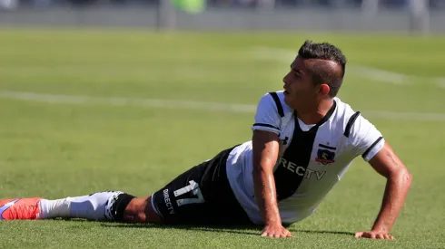 El delantero busca quedarse con su propiedad.