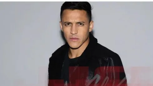 Alexis Sánchez se luce en su nueva colección.