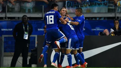 Paraguay celebrando el primer gol ante Argentina (Foto: Getty Images)