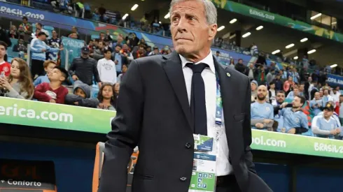 Tabárez empieza a pensar en Chile.
