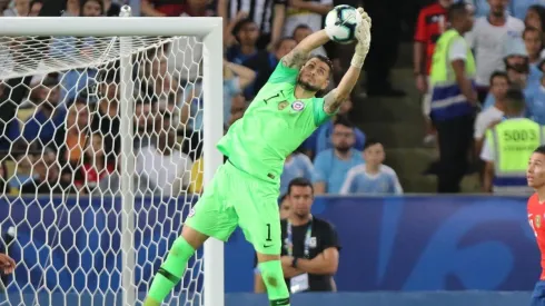 Arias tiene buenos números atajando penales