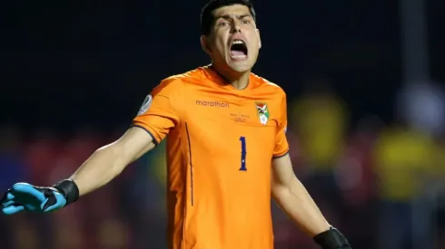 Lampe es insultado con gritos homofóbicos