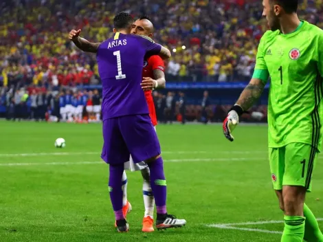 Hinchas de la Roja le envían su apoyo a Gabriel Arias tras su desahogo