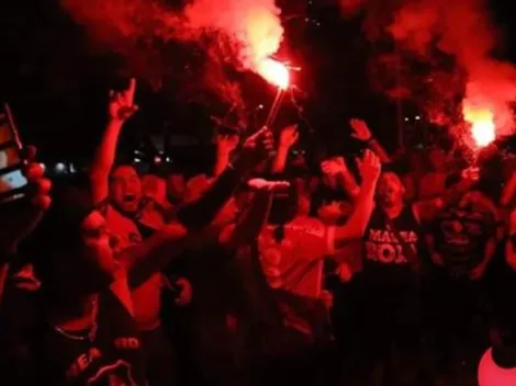 Video: Hinchas realizan banderazo en Porto Alegre