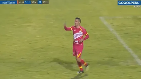 Carlos Ross cerró la victoria de Sport Huancayo