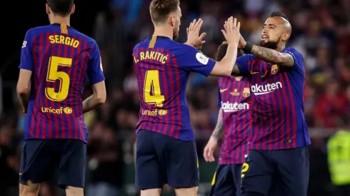 Rakitic celebra con Vidal.