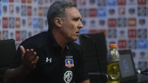 Espina le pone llave al plantel de Colo Colo.