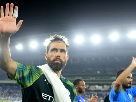 Gigante: tapadón de Bravo y triunfo del Manchester City en Japón