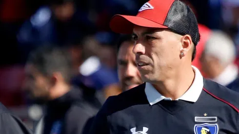 Esteban Paredes lleva más de dos meses fuera de las canchas