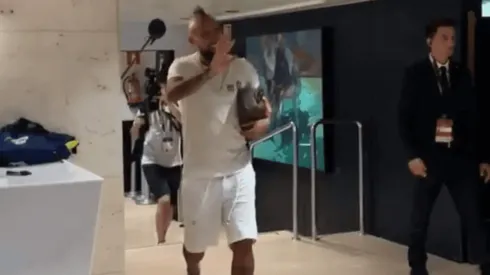 Vidal en su ingresó al Camp Nou esta tarde