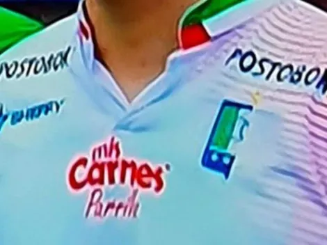 Clubes colombianos tapan la mitad de su escudo en apoyo al fútbol femenino