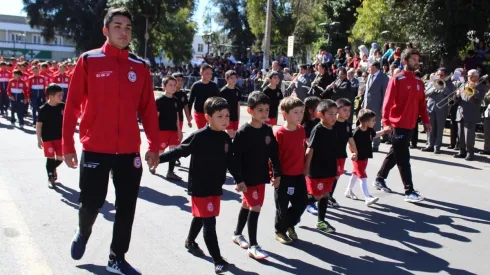 Los niños que pertenecen a cuatro divisiones inferiores de San Felipe participaron del desfile.