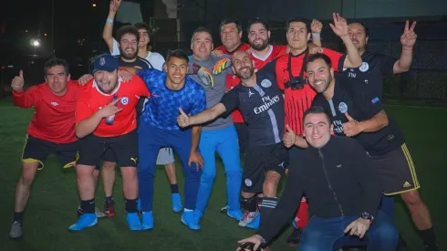 Mouche y Morales juegan una pichanga en Maipú