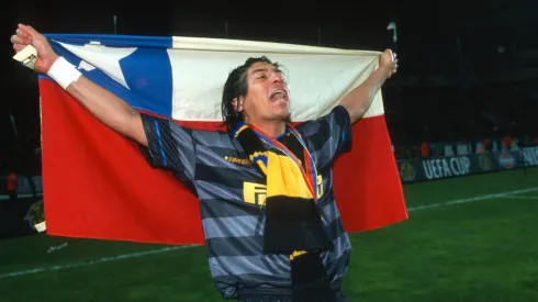 Salas ganó una Copa UEFA (hoy Europa League) con el Inter de Milán.