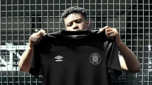 La marca inglesa busca a los mejores futbolistas para que sean parte de Diamond FC