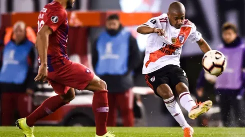 Nicolás De la Cruz, jugador de River Plate, es detenido en su llegada a Paraguay (Foto: Getty Images)