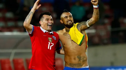 Vidal saluda a Gary.