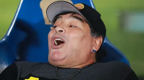 Maradona firma hasta junio de 2020 con el Lobo.