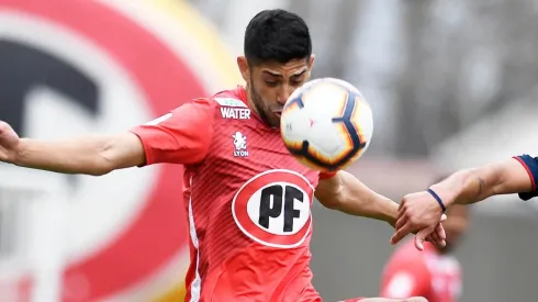 Laba recibió una sanción de 10 partidos.