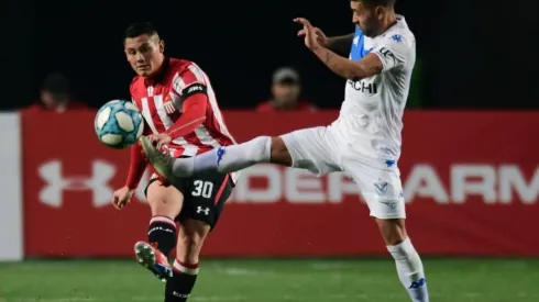 Gonzalo Jara y Juan Fuentes asoman como titulares para visita de Estudiantes a Boca Juniors
