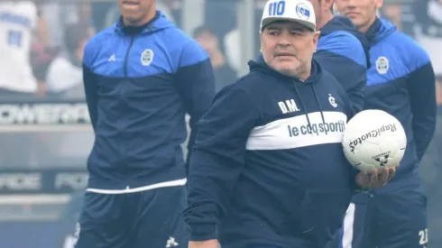 Maradona tendrá su estreno como entrenador de Gimnasia este domingo