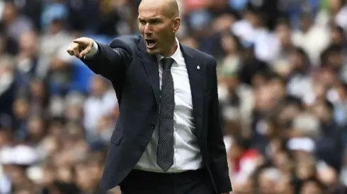 Se le mueve el piso a Zinedine Zidane: "No me molesta que suene Mourinho"