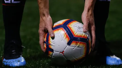 El balón vuelve a rodar tras los festejos de Fiestas Patrias.