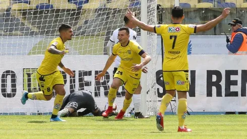 UdeConce visita a Everton.