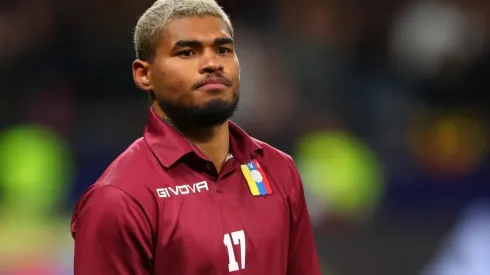 Josef Martínez se resta de Venezuela mientras esté Dudamel.