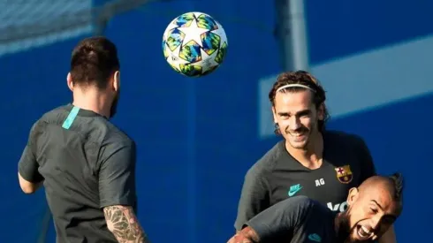 Lio, Griezmann y el Rey Arturo en el Barcelona.