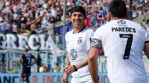 Valdés celebró el gol 216 de Esteban Paredes.