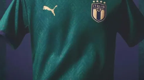 La camiseta alternativa de Italia.