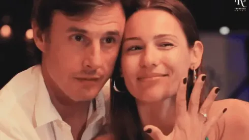 La pareja feliz, tras la petición.