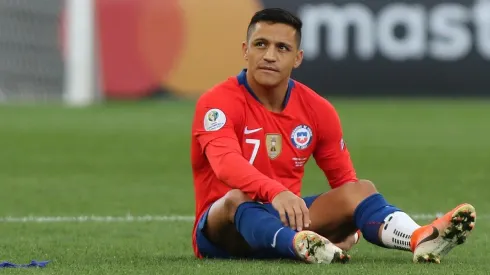 Alexis Sánchez puede estar tres meses fuera de las canchas