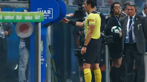 El VAR se implementó en la Copa América.