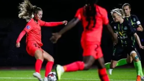 Tiane Endler y PSG se acercan a los cuartos de final de Champions League