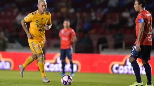 Eduardo vargas marcó dos goles en la bochornosa jornada