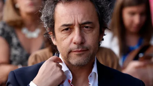 Daniel Muñoz fue a protestar con cuecas a La Moneda