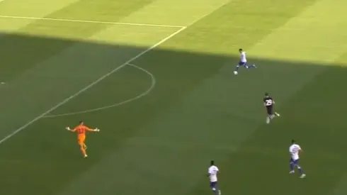 Fue gol, pero al otro lado.