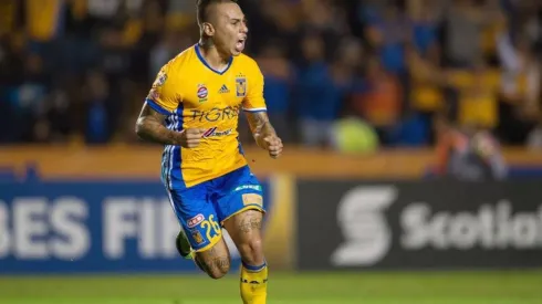 DT de Tigres respalda a Eduardo Vargas por su falta de gol