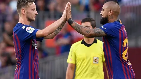 Iniesta le aconseja al Barcelona no vender a Iván Rakitic