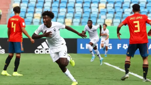 Timothée Pembele festeja ante España.